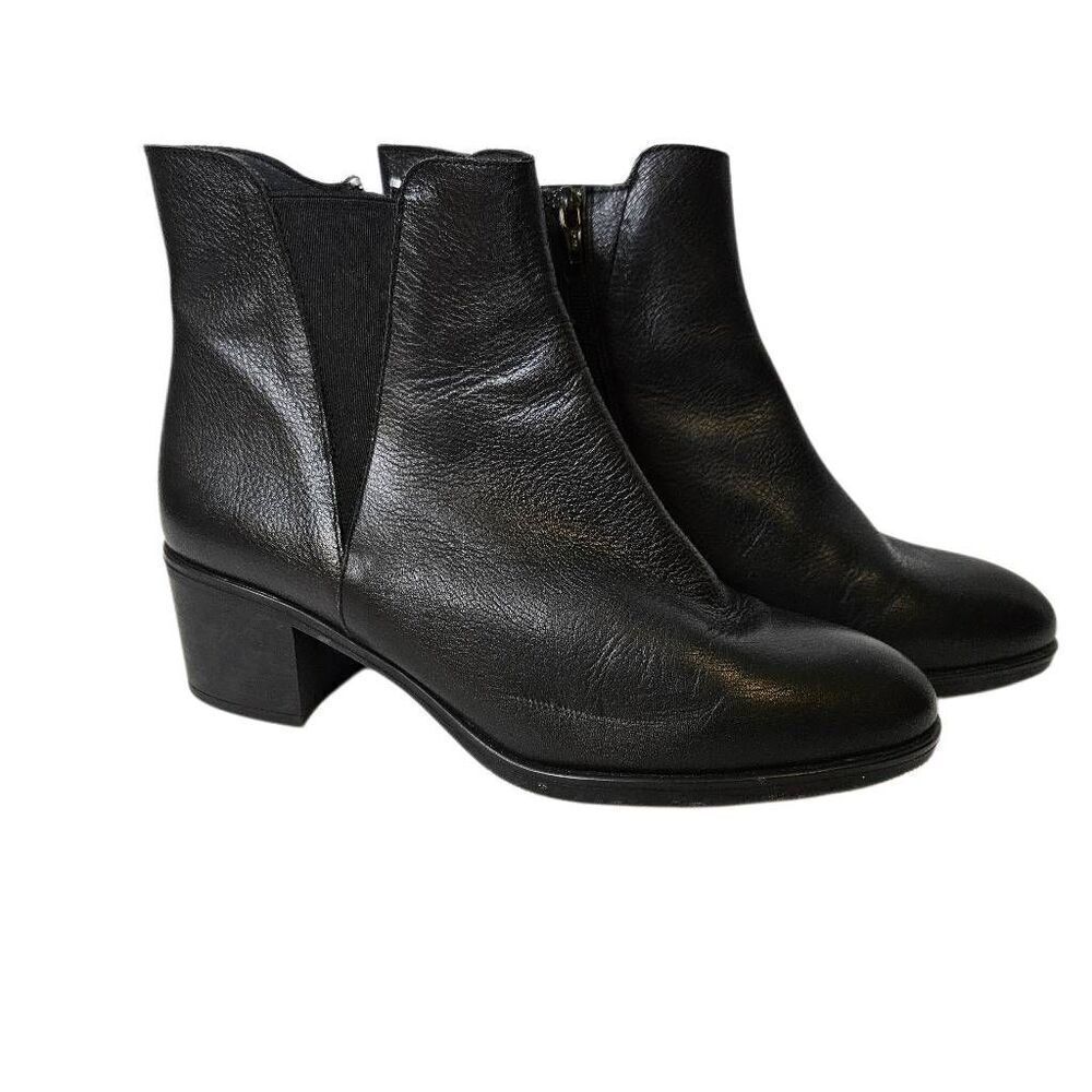Avellini black leather ankle boots. Size 41.